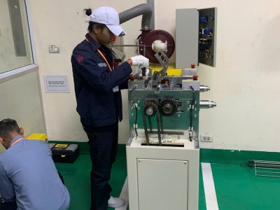 Công Ty 3B Cùng Chuyên Gia CHAREON TUT Khắc Phục Lỗi Nhiệt Độ Không Đồng Đều Trên Máy Cán 2 Trục Tại Toyo Việt Nam